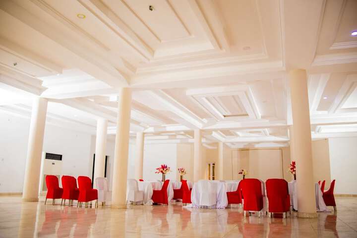 Ballroom/Hall 11 of 12