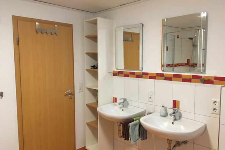 Room 42 of 48