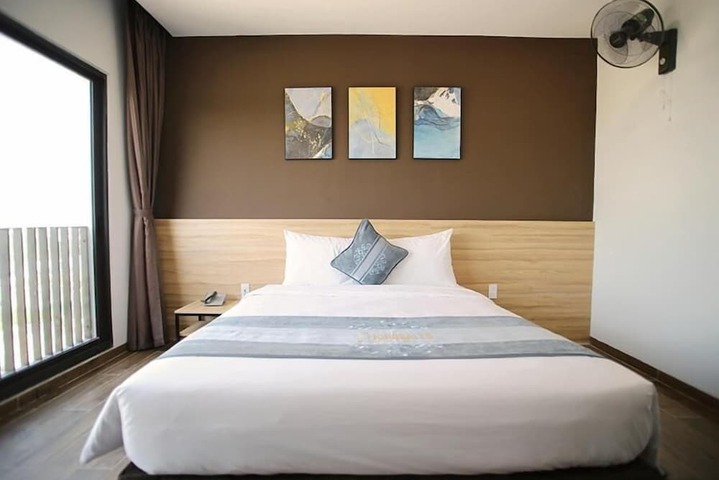 Room 19 of 49