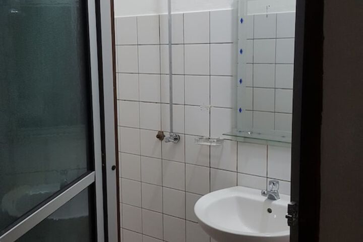 Room 19 of 25