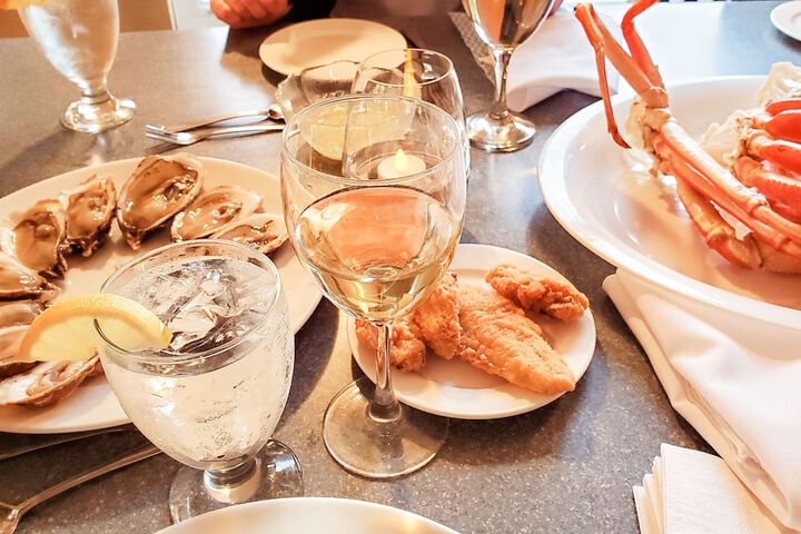 Dining 84 of 153