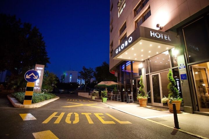 Hotel 32 of 34