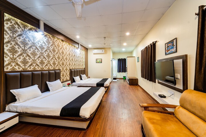 Room 13 of 95