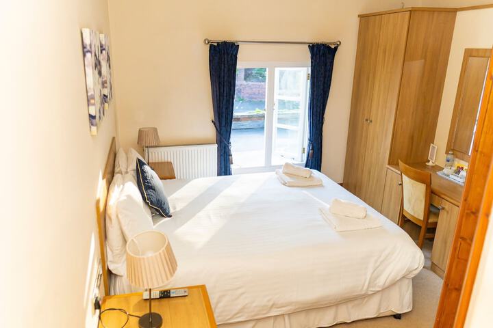 Room 19 of 49