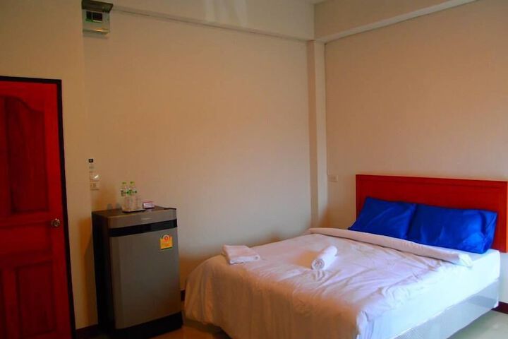Room 3 of 22