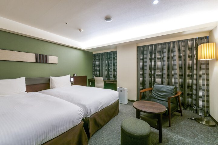 Room 10 of 41