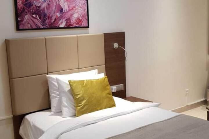 Room 7 of 31