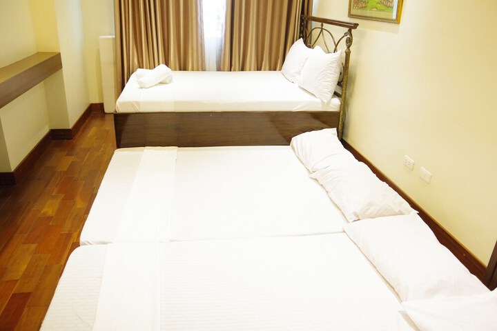 Room 5 of 29