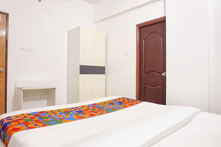 Room 17 of 39