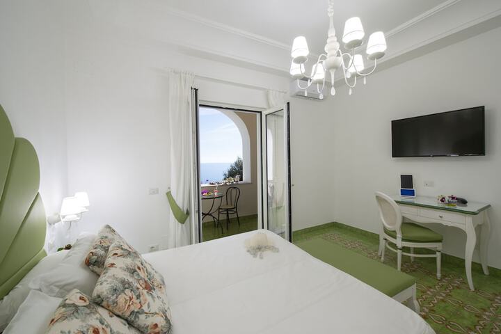 Room 26 of 88