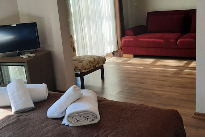Room 16 of 43