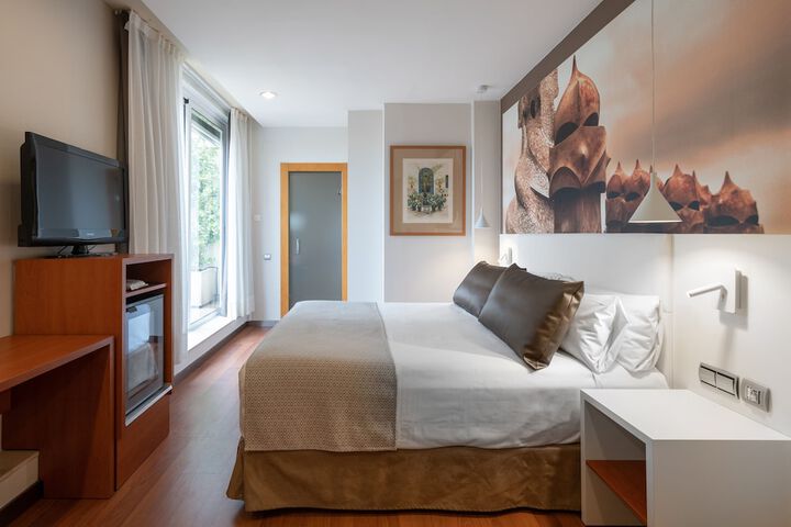 Room 9 of 50