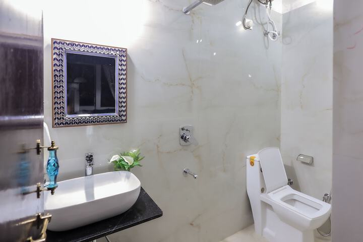 Room 15 of 22