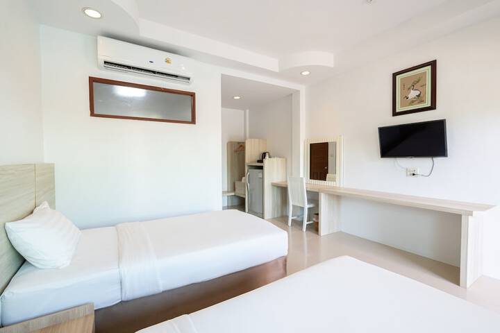 Room 26 of 63