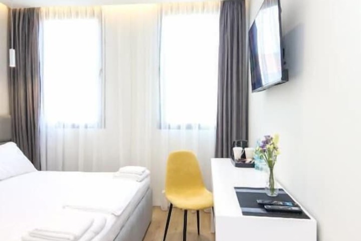 Room 14 of 59