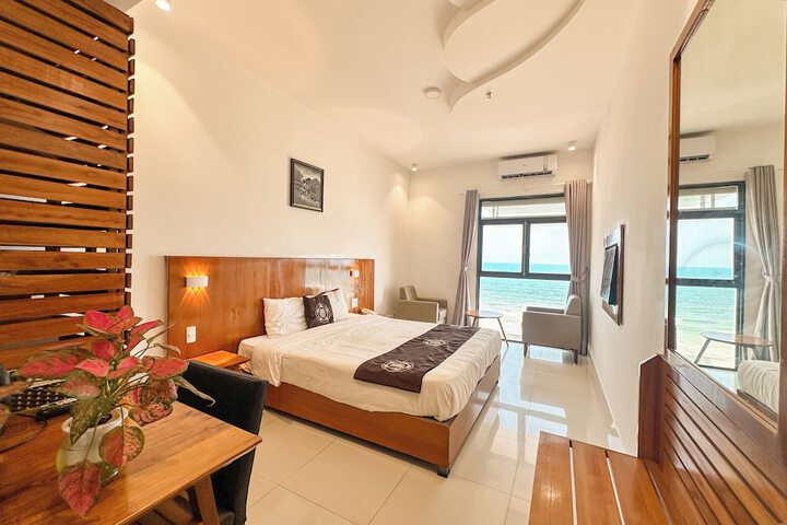 Room 15 of 62