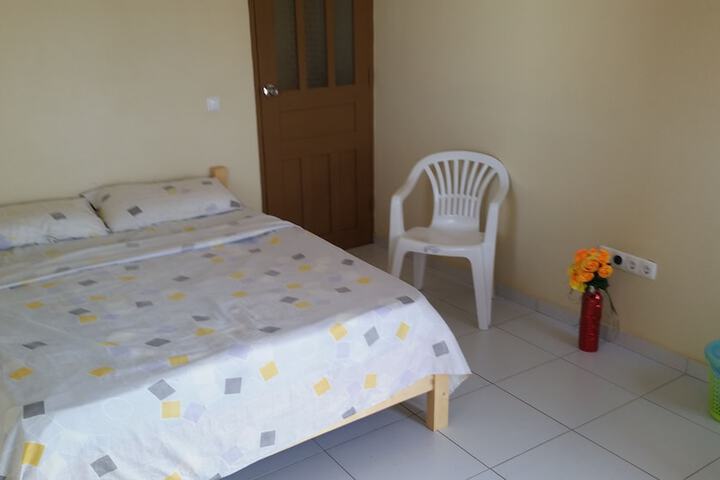 Room 8 of 11