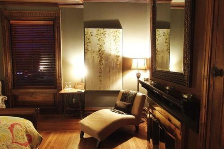 Room 10 of 43