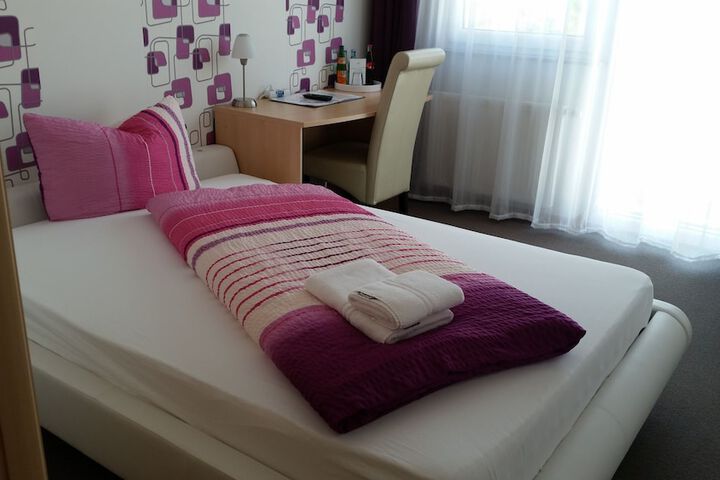 Room 9 of 54