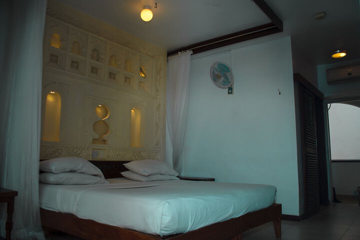 Room 17 of 58