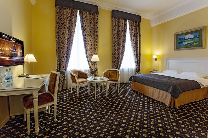 Room 17 of 92