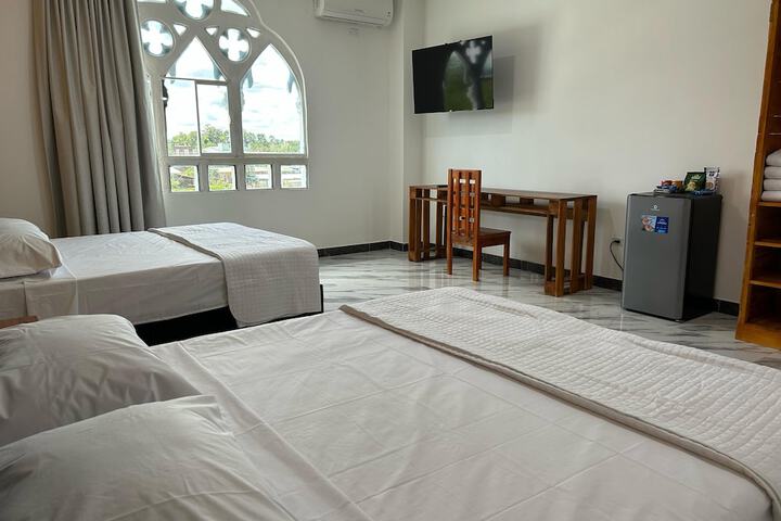 Room 26 of 74