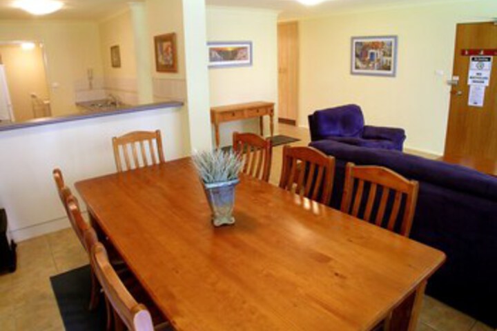 Room 5 of 14