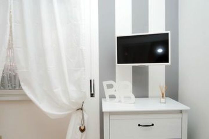 Room 28 of 38