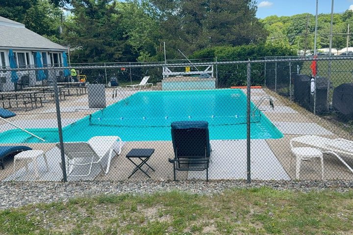 Pool 30 of 36