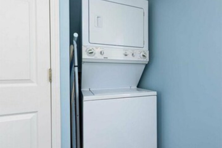 Laundry 16 of 27