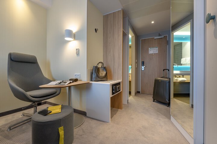 Room 17 of 70