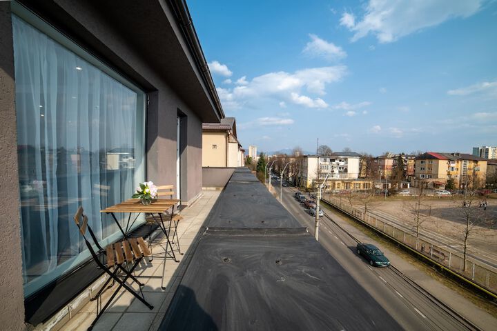 Terrace/Patio 61 of 78