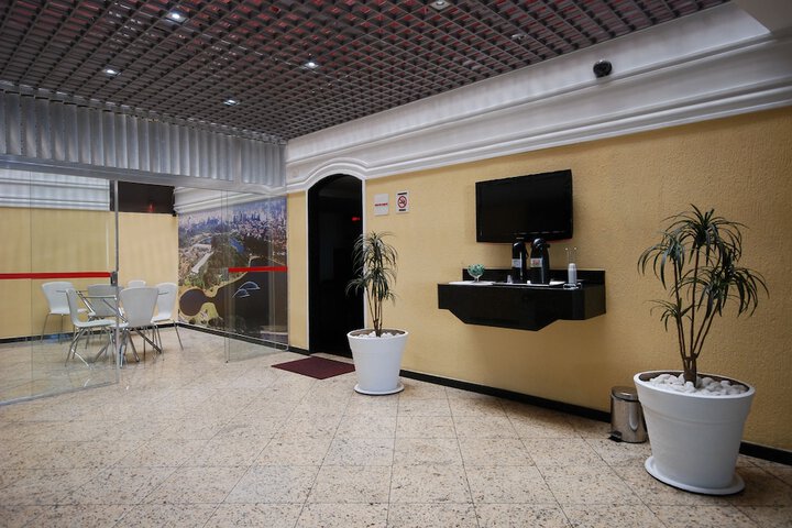 HOTEL MIRAGE
