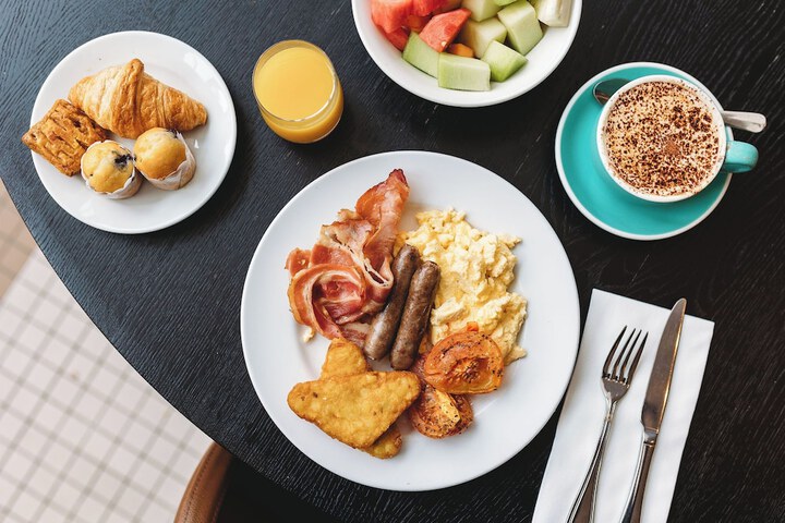 Dining 41 of 57