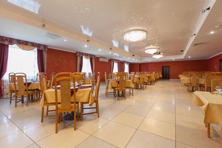 Dining Photos