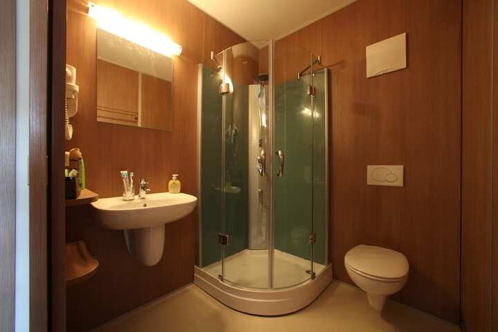 Room 18 of 39