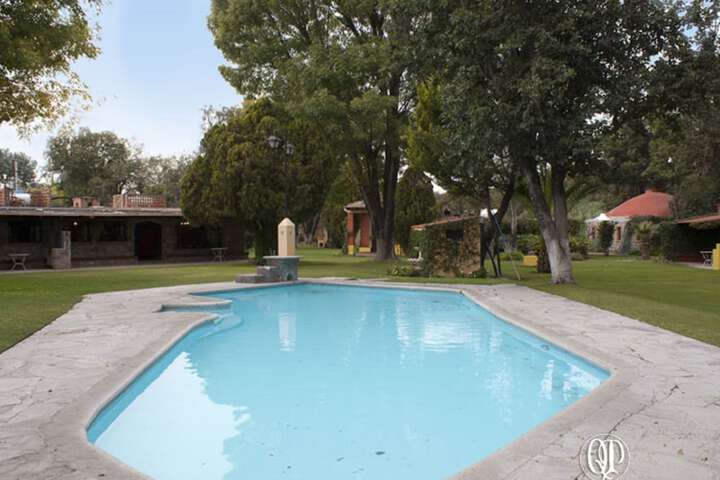 Pool 20 of 35