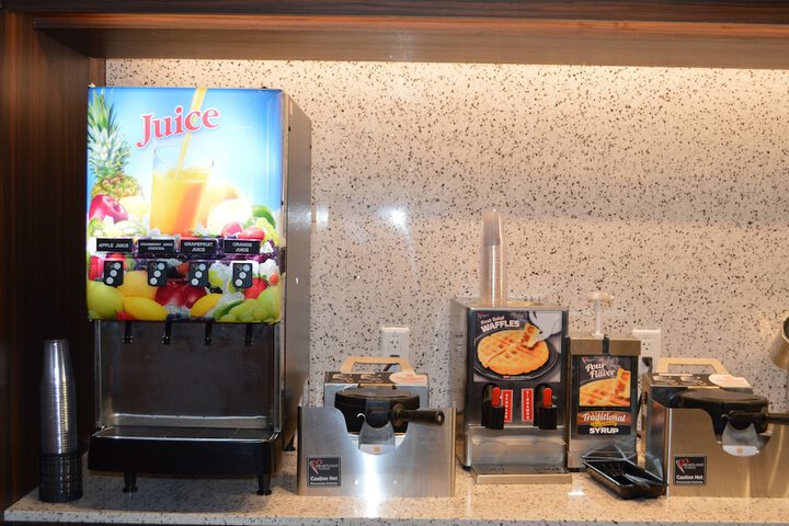 Breakfast/Coffee Service 55 of 88