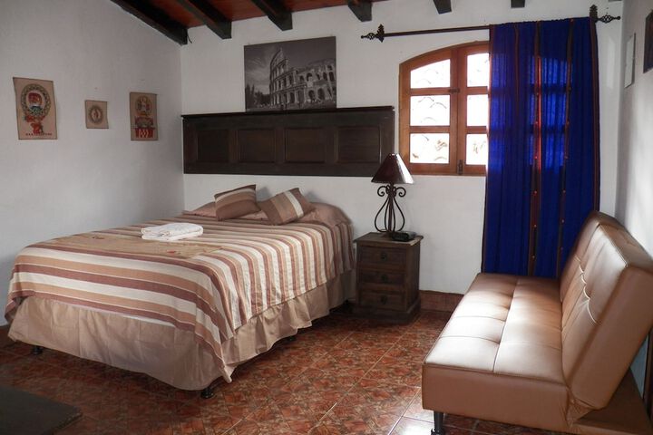 Room 4 of 36