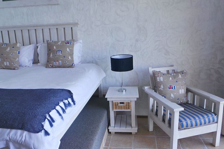 Room 5 of 52