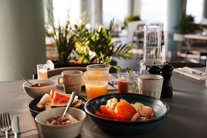 Breakfast/Coffee Service 61 of 77