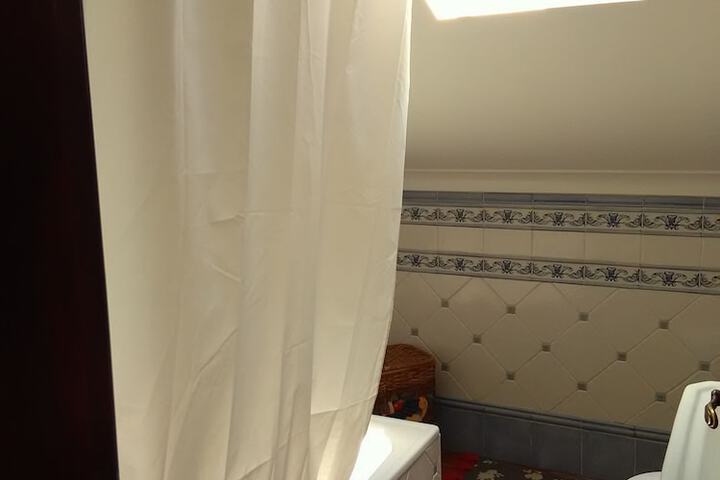 Room 61 of 77