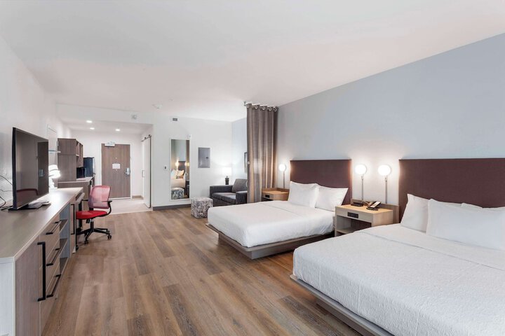 Room 9 of 17
