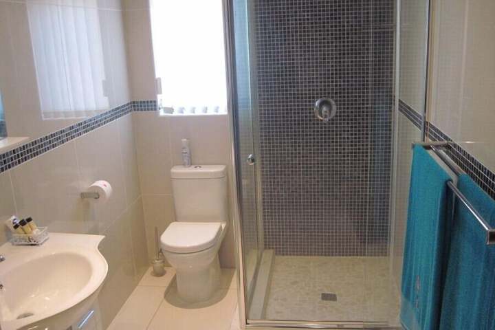 Room 16 of 23