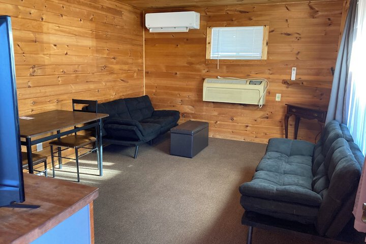 Room 18 of 32