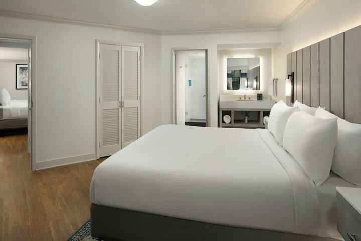 Room 12 of 63