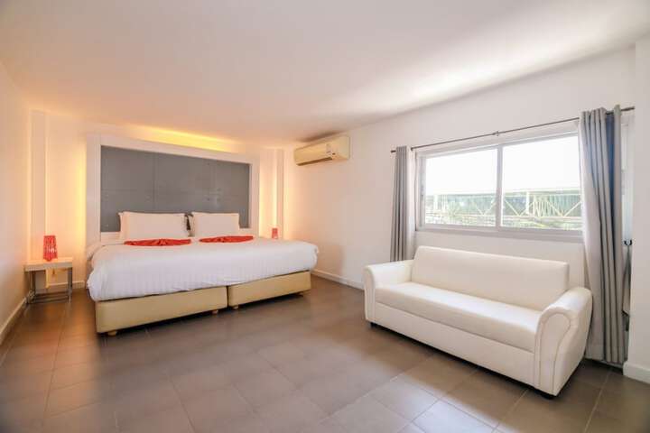Room 5 of 34