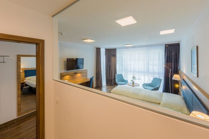 Room 34 of 87