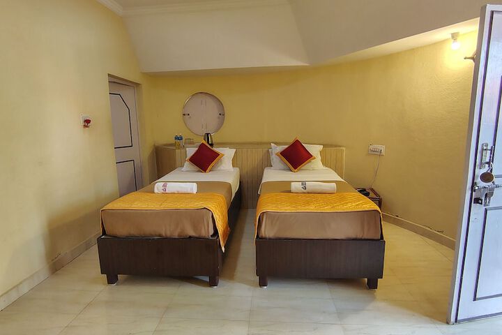 Room 6 of 55