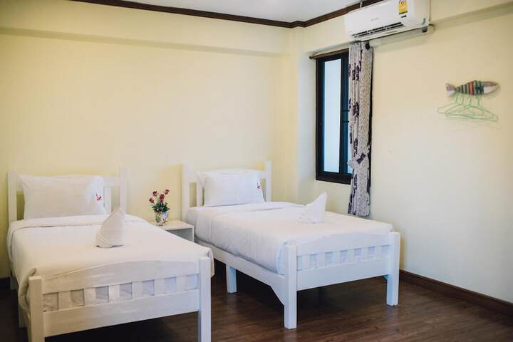 Room 19 of 65